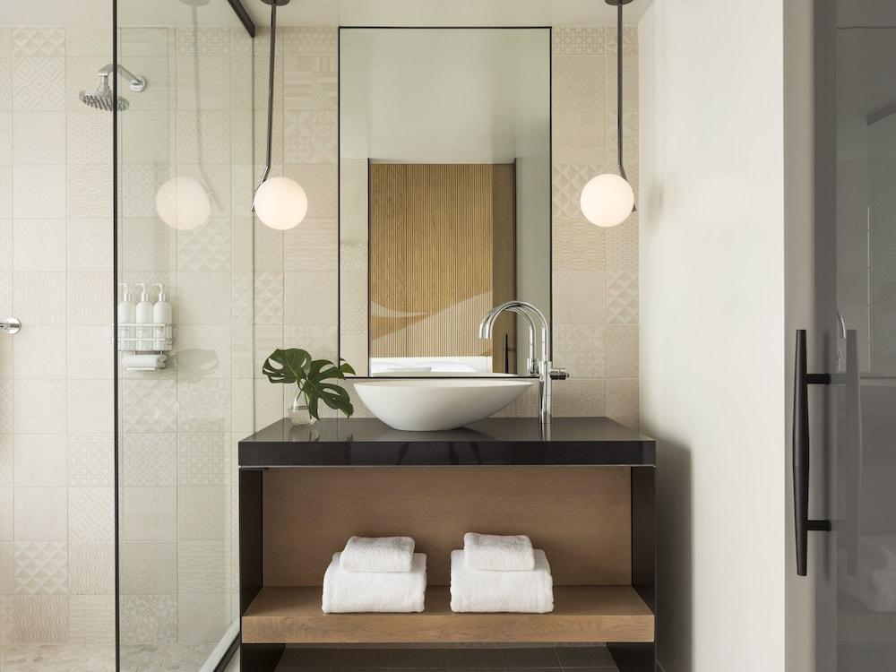image 6 at Kimpton La Peer Hotel West Hollywood, an IHG Hotel by 627 La Peer Drive West Hollywood CA California 90069 United States