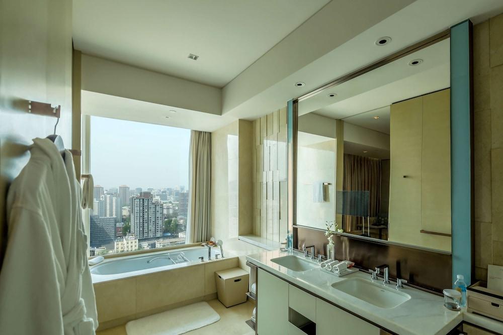 image 9 at Conrad Beijing by 29 North Dongsanhuan Road Chaoyang District Beijing Beijing 100020 China