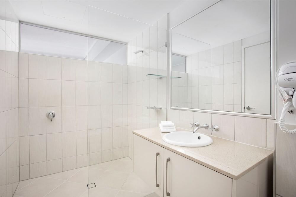 image 7 at Mantra Trilogy by 101 - 105 The Esplanade Cairns QLD Queensland 4870 Australia