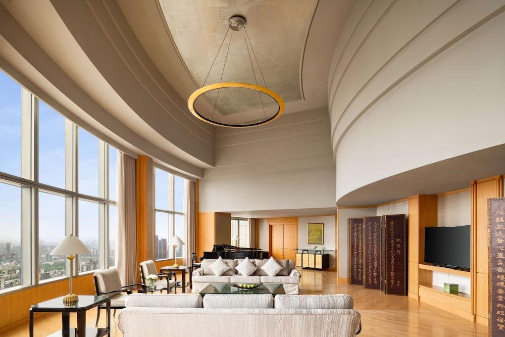 image 2 at Shangri-La Far Eastern, Taipei by 201 Tun Hwa South Road, Section 2 Taipei 10675 Taiwan