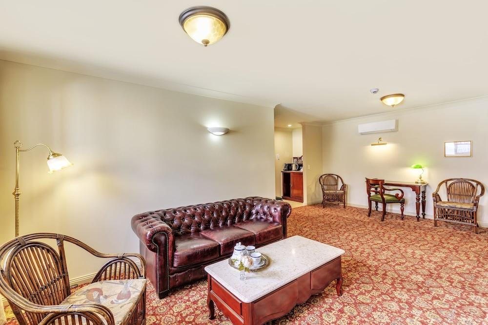 image 2 at Hadley's Orient Hotel by 34 Murray Street Hobart TAS Tasmania 7000 Australia