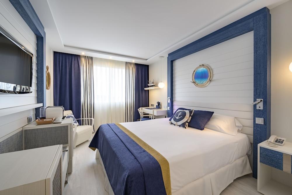 image 3 at Hotel Santemar by C/ Joaquin Costa, 28 Santander Cantabria 39005 Spain