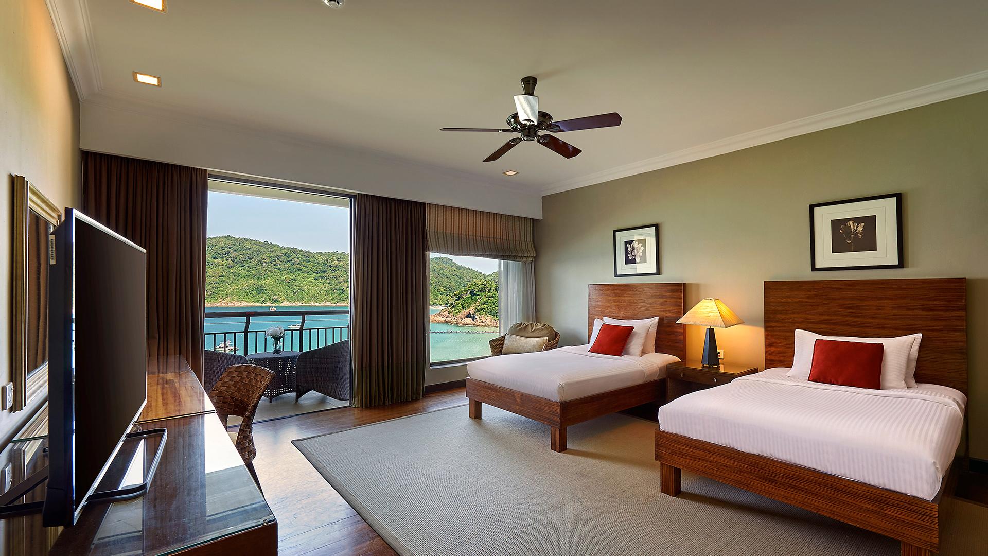 Segmentation of head and shoulders image