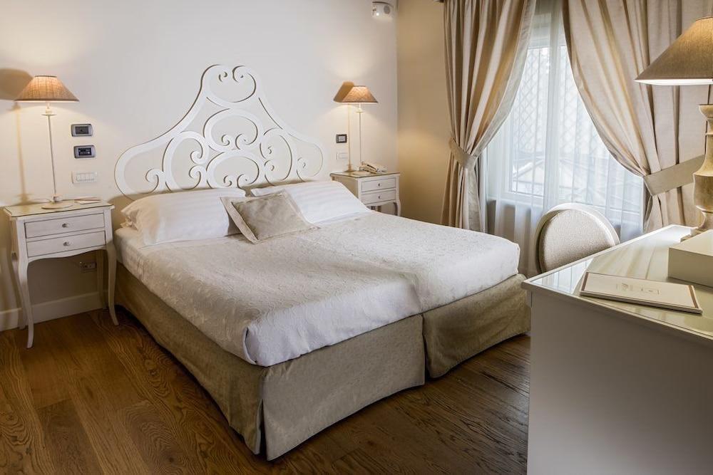 image 3 at Hotel & Residenza 100 Torri by Via Costanzo Mazzoni 6 Ascoli Piceno AP 63100 Italy