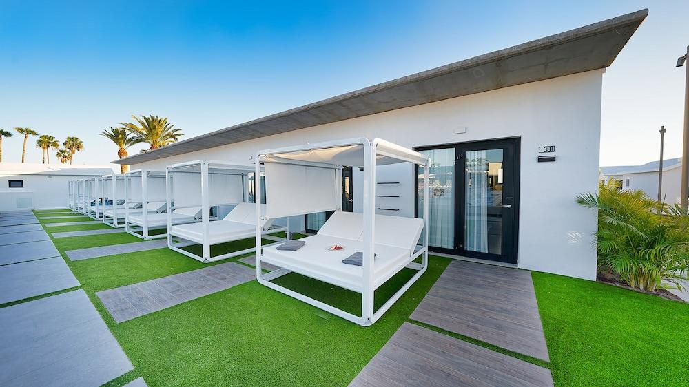 image 1 at Club Maspalomas Suites & Spa - Adults Only by Avenida del Touroperador Osl Wings, 1 Maspalomas San Bartolome de Tirajana Gran Canaria 35100 Spain