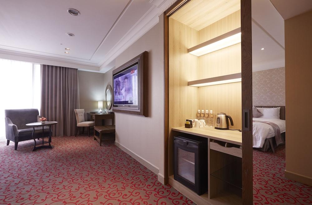 image 2 at Grand City Hotel by No. 2, Sec. 1, Sanfeng Rd. Fengyuan Dist. Taichung 420 Taiwan