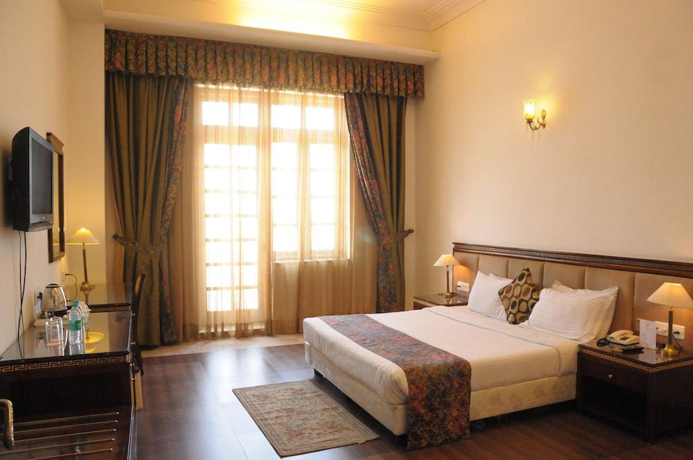 image 2 at Hotel The Merwara Palace by Bhagchand ki Kothi Daulat Bagh Near Ana Sagar Lake Ajmer RJ 305001 India