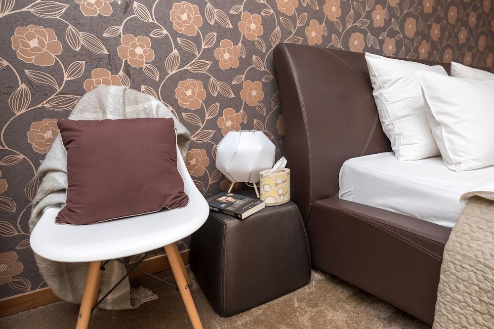image 3 at Bucharest Apartments DeLuxe by Bloc B3, Strada Florilor Stefanestii de Jos 077175 Romania