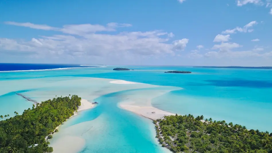 5 Reasons Why You Should Choose Aitutaki on Your Next Cook Islands Trip