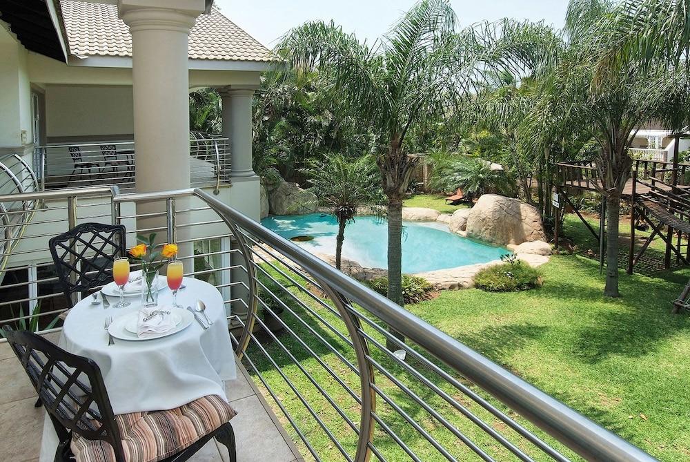 image 5 at uShaka Manor Guest House by 24 Stanley Grace Crescent Umhlanga KwaZulu-Natal 4320 South Africa