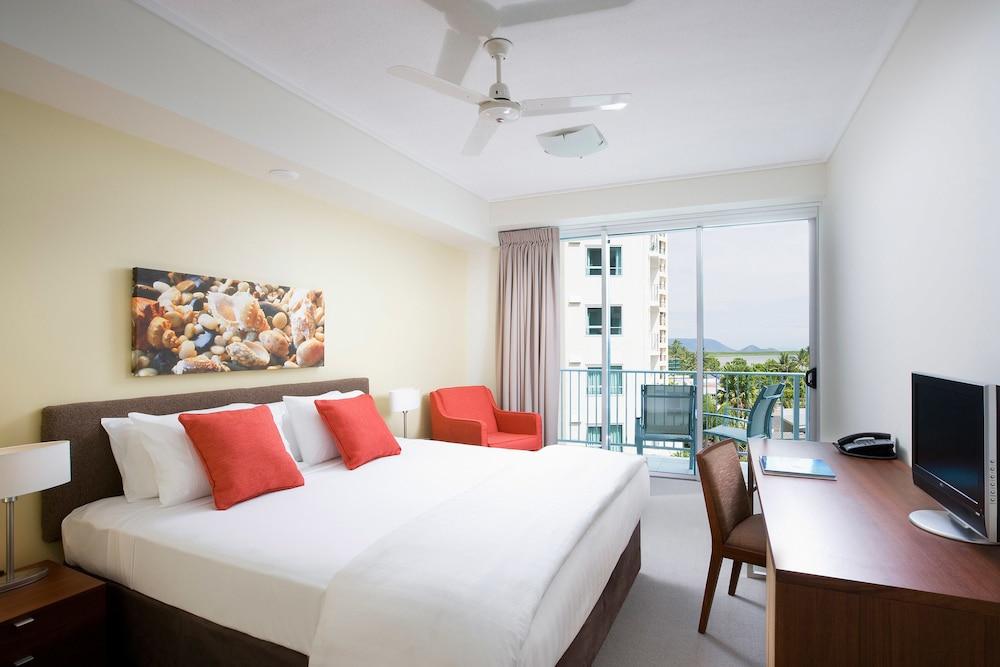 image 9 at Mantra Trilogy by 101 - 105 The Esplanade Cairns QLD Queensland 4870 Australia