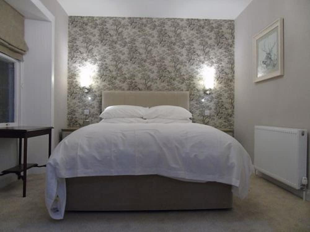 image 2 at Carradales Luxury Guest House by Carradale Campbeltown Scotland PA28 6QG United Kingdom