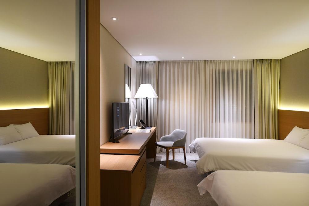 image 2 at Astar Hotel by 129, Seosa-ro Jeju City Jeju 690-846 South Korea