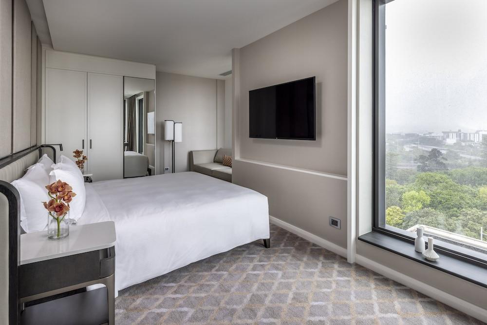 image 2 at Cordis, Auckland by Langham Hospitality Group by 83 Symonds Street, Box 2771 Auckland 1010 New Zealand