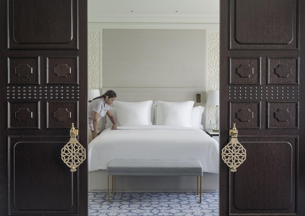 image 2 at Four Seasons Hotel Doha by The Corniche Road Pob 24665 Doha 1 Qatar