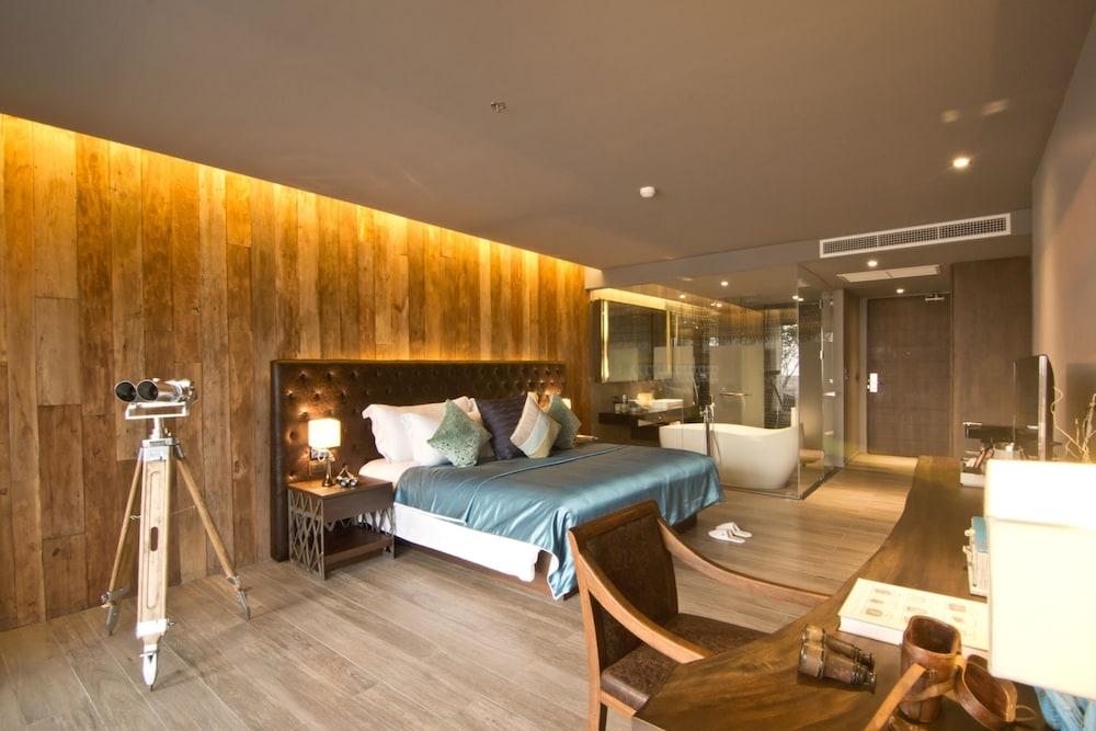 image 1 at Le Coral Beach Resort and Cafe by 9/9 Moo 8, Na Toey District Takua Thung Phang Nga 82120 Thailand
