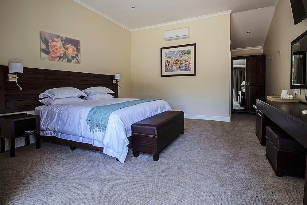 Clos Malverne Wine Estate Stellenbosch Luxury Escapes AU