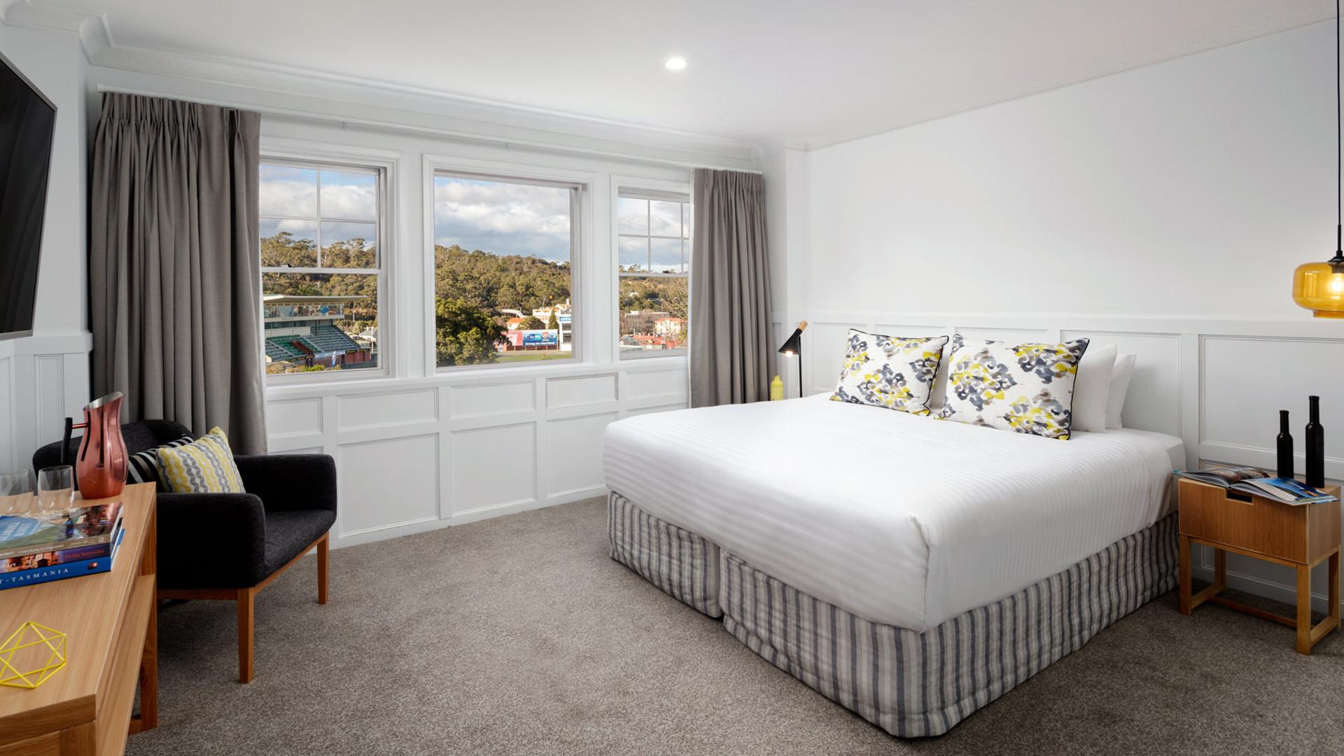 HeritageListed Hobart Stay with Wine & Cheese Platter, Hobart, Tasmania