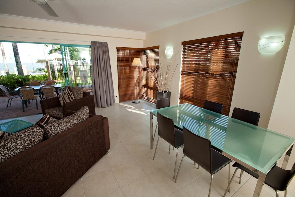 image 3 at Coral Sands Resort by Cnr Trinity Beach Rd & Vasey Esplanade Trinity Beach QLD Queensland 4879 Australia