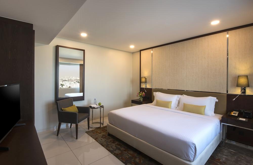 image 1 at Fraser Suites Muscat by Landmark Building 23 July Street Muscat Muscat Governorate Oman