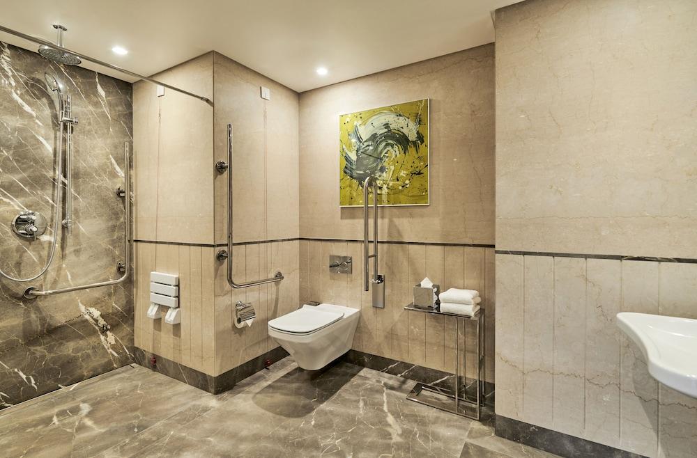 image 2 at InterContinental Athenee Palace Bucharest, an IHG Hotel by 1-3 Episcopiei Street Sector 1 Bucharest Romania