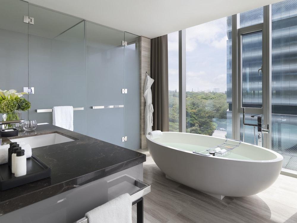 image 6 at Four Seasons Hotel Bengaluru at Embassy One by No. 8, Bellary Rd Ganga Nagar colony Bengaluru Karnatanka 560052 India