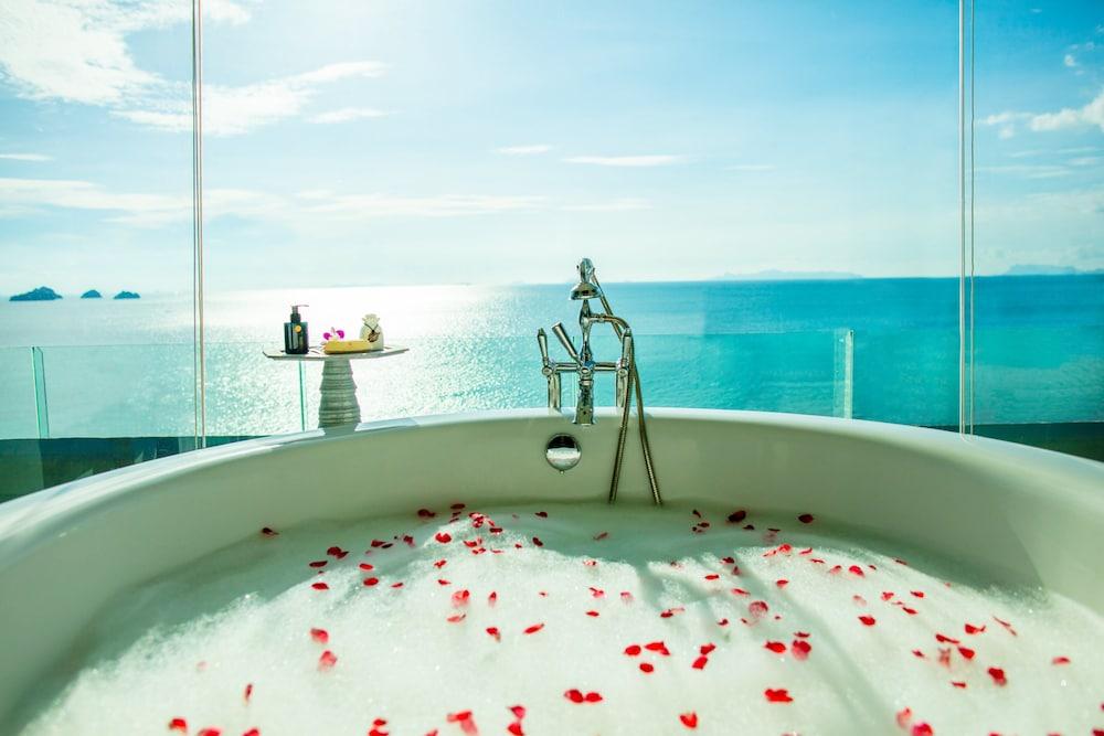 image 10 at InterContinental Koh Samui Resort, an IHG Hotel by 295 Moo 3, Taling Ngam Beach Koh Samui Surat Thani 84140 Thailand