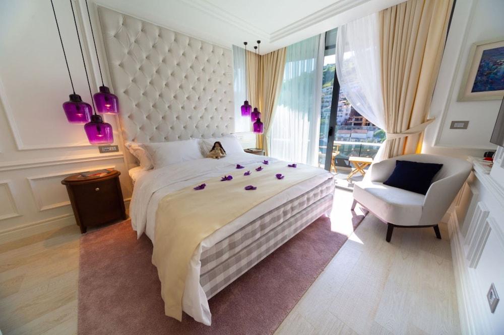 image 1 at Boutique Hotel Vissi d'Arte by 10 Mediteranska Budva Budva 85310 Montenegro