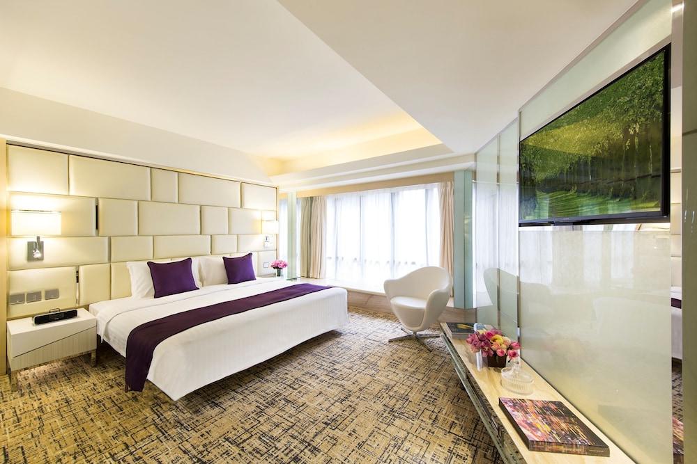 image 2 at Regal Oriental Hotel by 30 - 38 Sa Po Road Kowloon Hong Kong