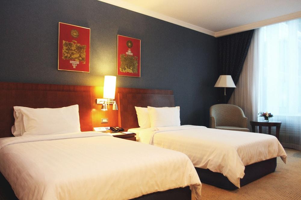image 1 at Novotel Bangkok Suvarnabhumi Airport Hotel by 999 Suvarnabhumi Airport Hotel Moo 1 Nongprue Bang Phli Samut Prakan 10540 Thailand