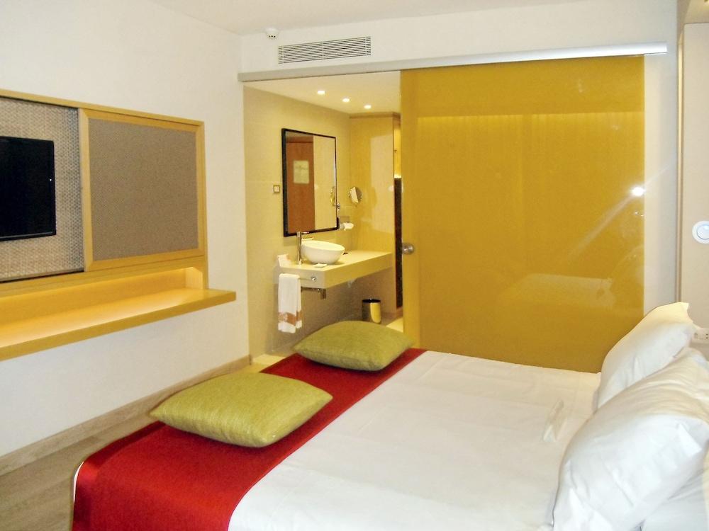 image 2 at Hotel Palace Bonanza Playa & Spa by Paseo de Illetas s/n Illetas Calvia Mallorca 7181 Spain