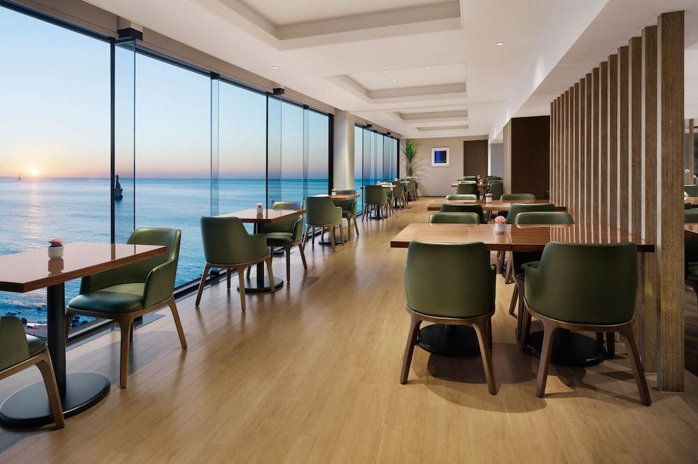 image 3 at The Westin Josun Busan by 67 DongBaek-Ro Haeundae-Gu Busan Busan 48100 South Korea