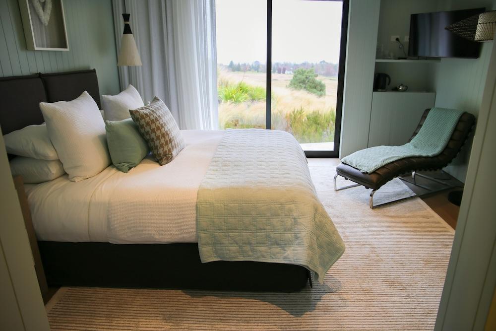 image 3 at The Kinloch Manor & Villas by 261 Kinloch Road Kinloch 3377 New Zealand