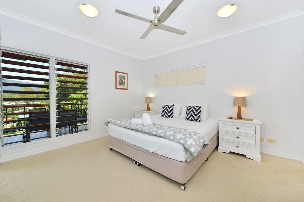 image 2 at Bellevue At Trinity Beach by 88 Moore Street Trinity Beach QLD Queensland 4879 Australia
