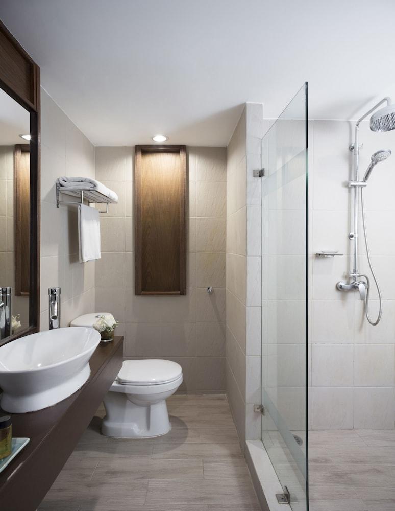 image 10 at Mövenpick Suriwongse Hotel Chiang Mai by 110 Changklan Road A. Muang Chiang Mai Chiang Mai 50100 Thailand