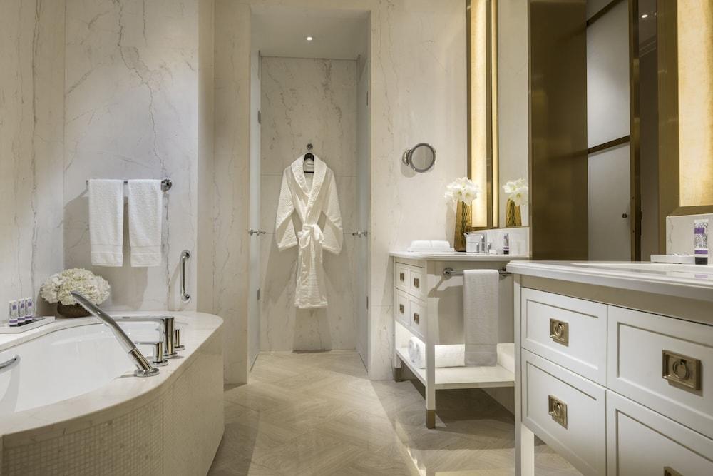 image 7 at Four Seasons Hotel Tianjin by 138 Chifeng Road Heping District Tianjin 300041 China