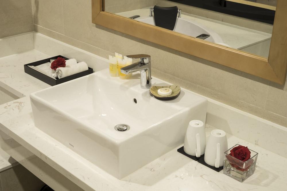 image 4 at Muong Thanh Luxury Vientiane by Bourichane Road, Phonsinouan Sisattanak Vientiane Laos