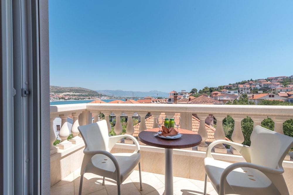 image 4 at Hotel Trogir Palace by Put gradine 8 Trogir 21220 Croatia
