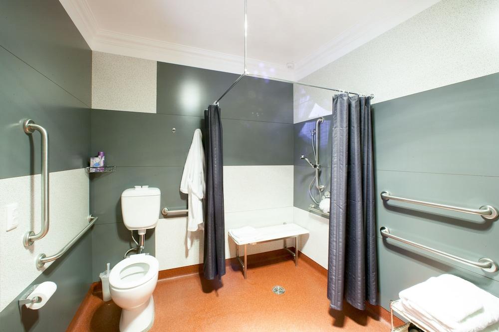 image 8 at The Retreat at Froog-Moore Park by 78 Bligh Street North Tamworth NSW New South Wales 2340 Australia