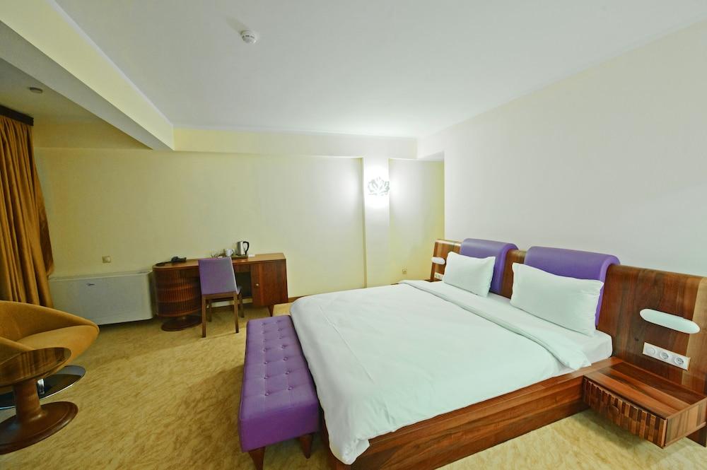 image 1 at Castello Mare Hotel & Wellness Resort by Tsikhisdziri Kobuleti Adjara 6100 Georgia