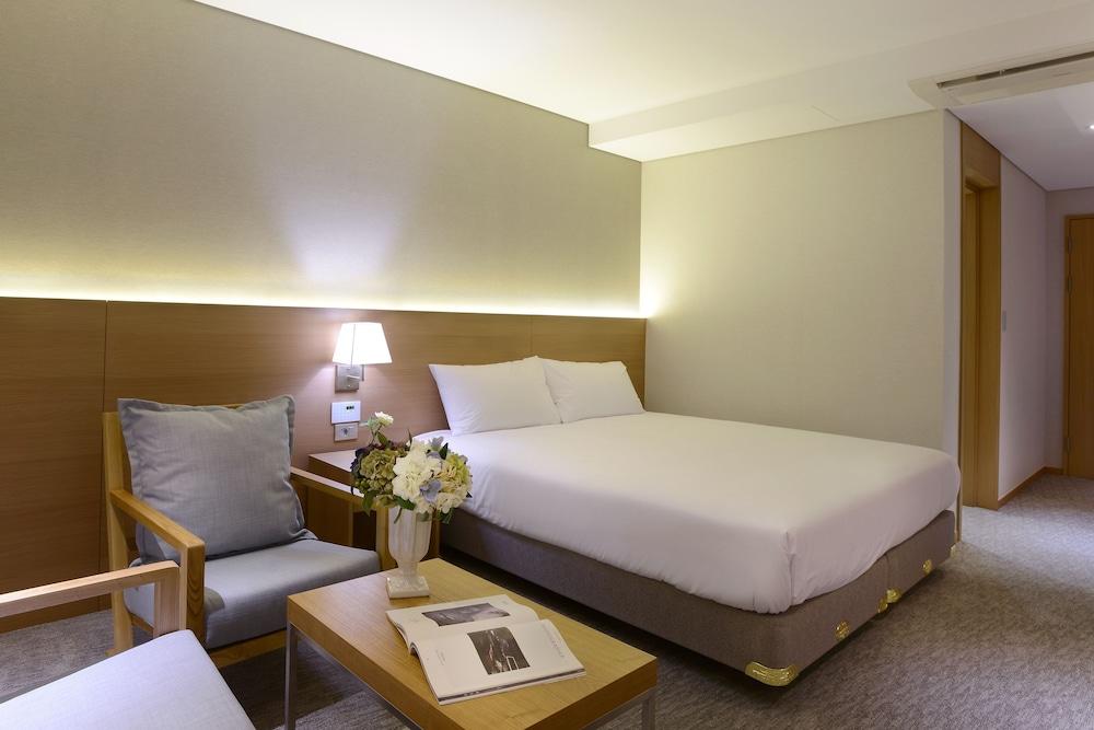 image 3 at Astar Hotel by 129, Seosa-ro Jeju City Jeju 690-846 South Korea