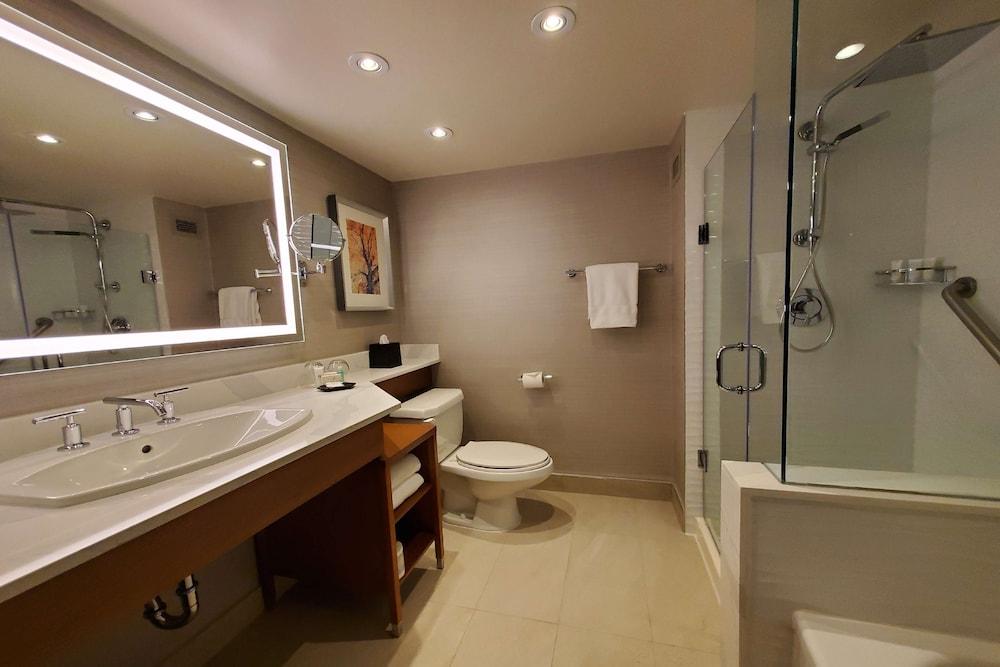 image 6 at Pan Pacific Toronto by 900 York Mills Rd Toronto ON Ontario M3B3H2 Canada