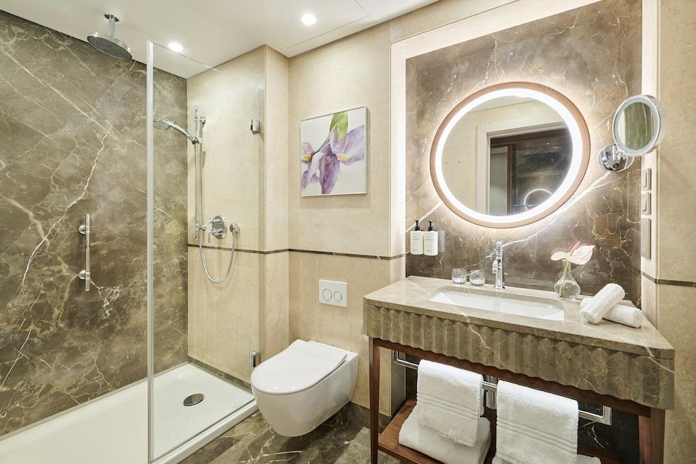 image 3 at InterContinental Athenee Palace Bucharest, an IHG Hotel by 1-3 Episcopiei Street Sector 1 Bucharest Romania