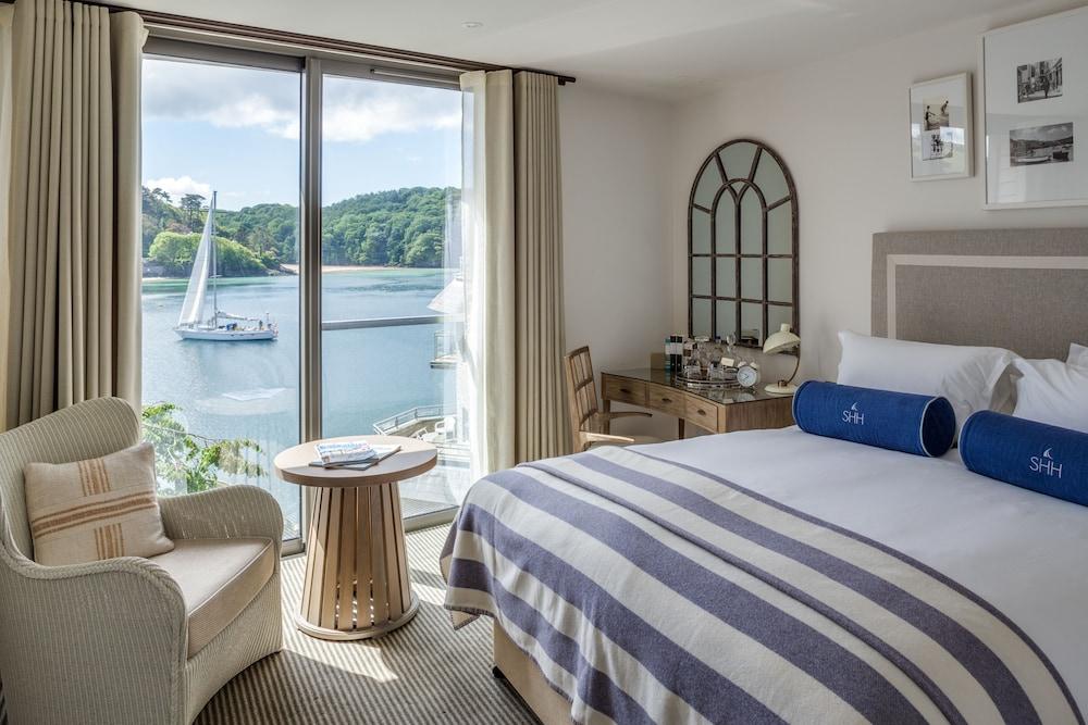 image 1 at Harbour Hotel Salcombe by Cliff Road Salcombe England TQ8 8JH United Kingdom
