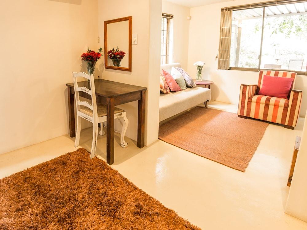 image 1 at Mackaya Bella Guest House by 137 Penzance Road Glenwood Durban KwaZulu-Natal 4001 South Africa