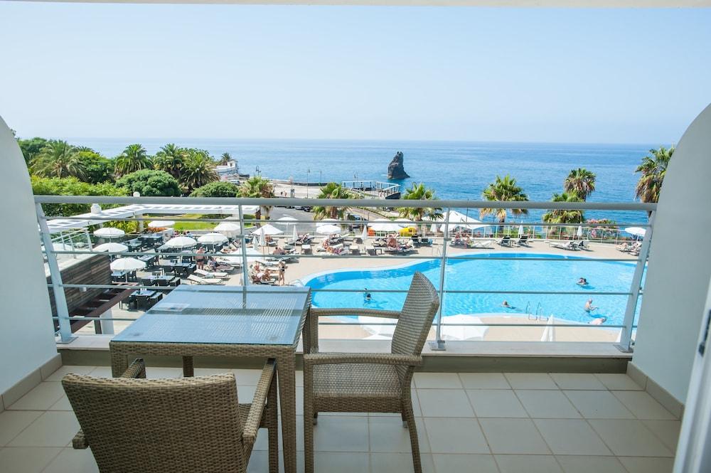 image 3 at Melia Madeira Mare by Rua Leichlingen, nº 2-4 Funchal 9000-003 Portugal