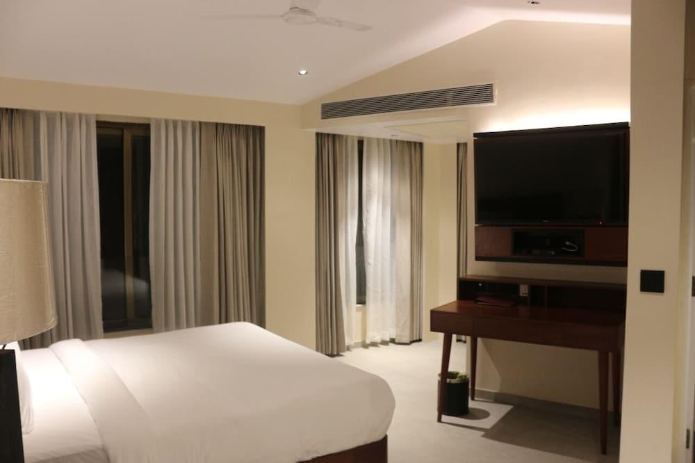 image 1 at The Crown Goa by Bairo Alto Dos Pilotos, Jose Falcao Rd Panajim Panaji Goa 403001 India