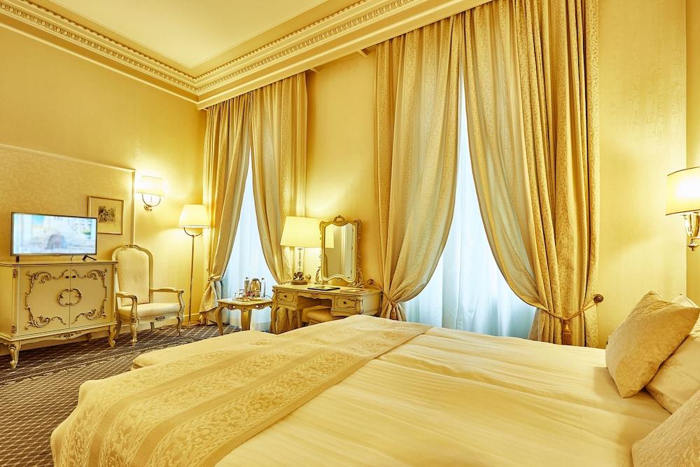image 4 at Grand Hotel Continental by 56 Victoriei Avenue Bucharest 010083 Romania