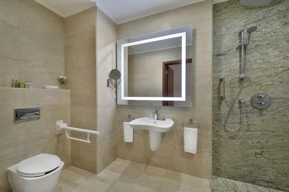 image 3 at Hilton Hurghada Plaza by Gabal El Hareem Main Street Hurghada Red Sea Governorate Egypt