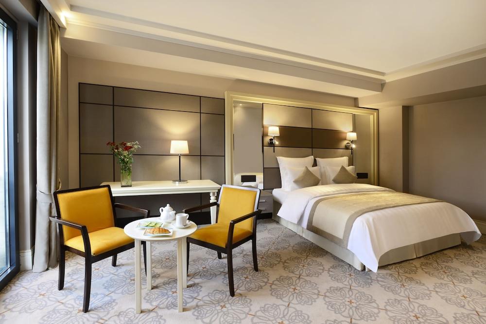 image 3 at Ambassadori Hotel Tbilisi by 17 Shavteli Street Tbilisi 0105 Georgia